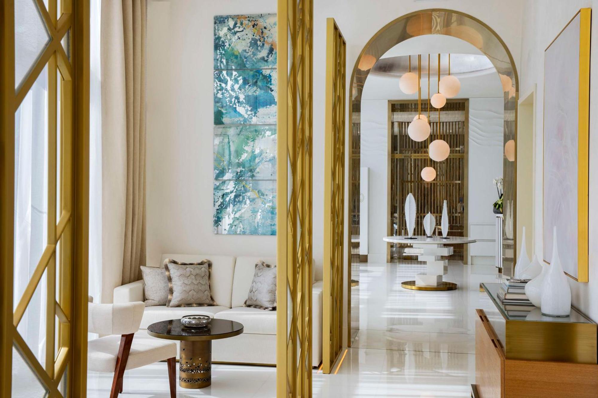 Waldorf Astoria Doha Lusail Екстер'єр фото The interior of a suite at the hotel