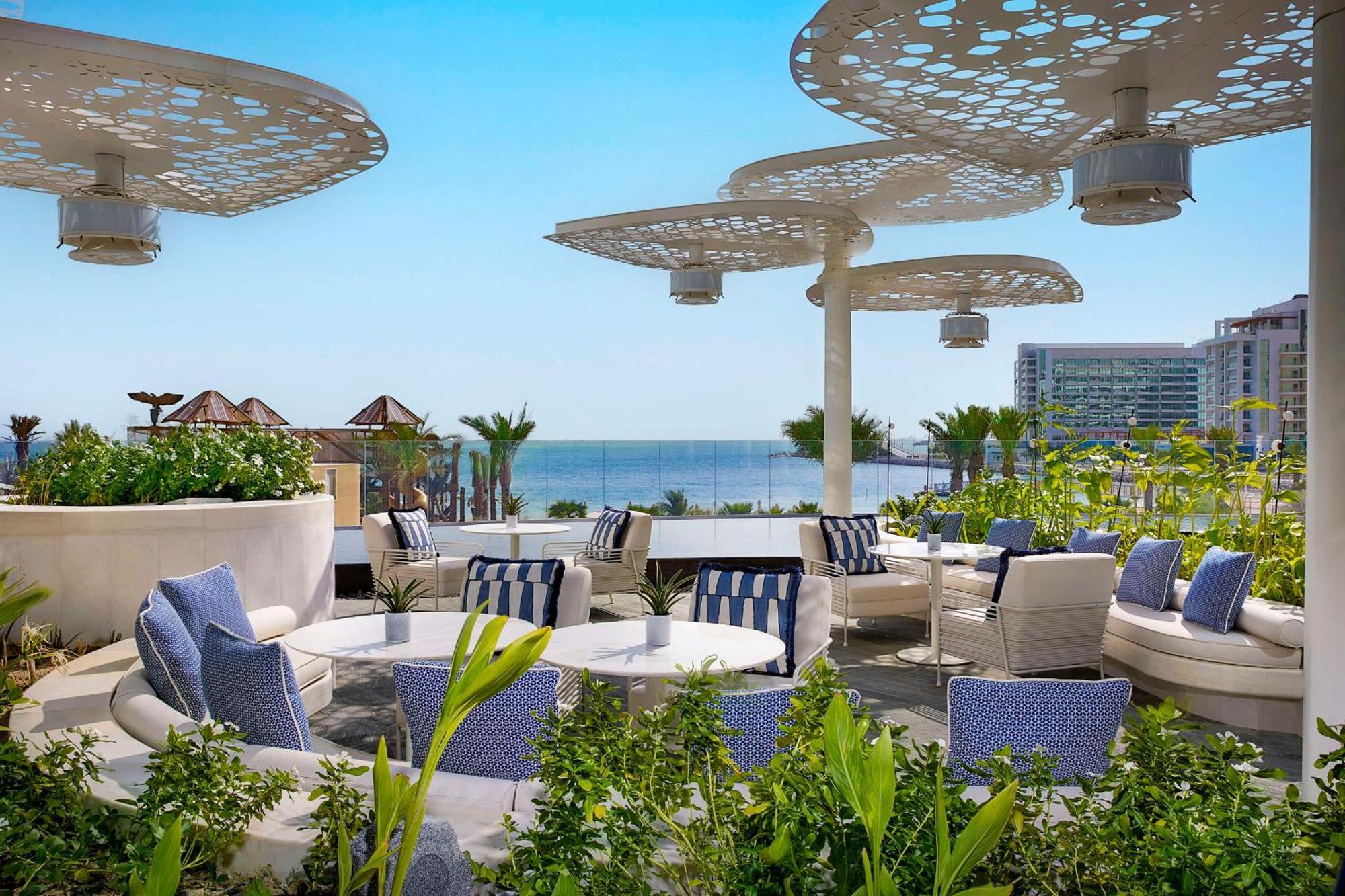 Waldorf Astoria Doha Lusail Екстер'єр фото The rooftop bar at the Hilton Tel Aviv