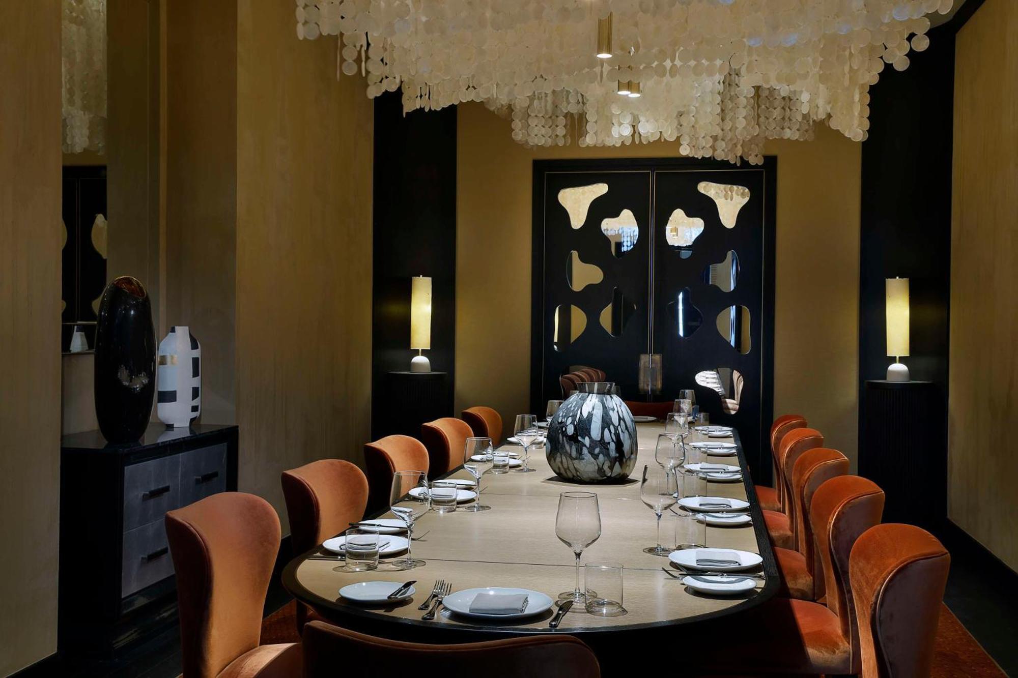 Waldorf Astoria Doha Lusail Екстер'єр фото Private dining room at the restaurant